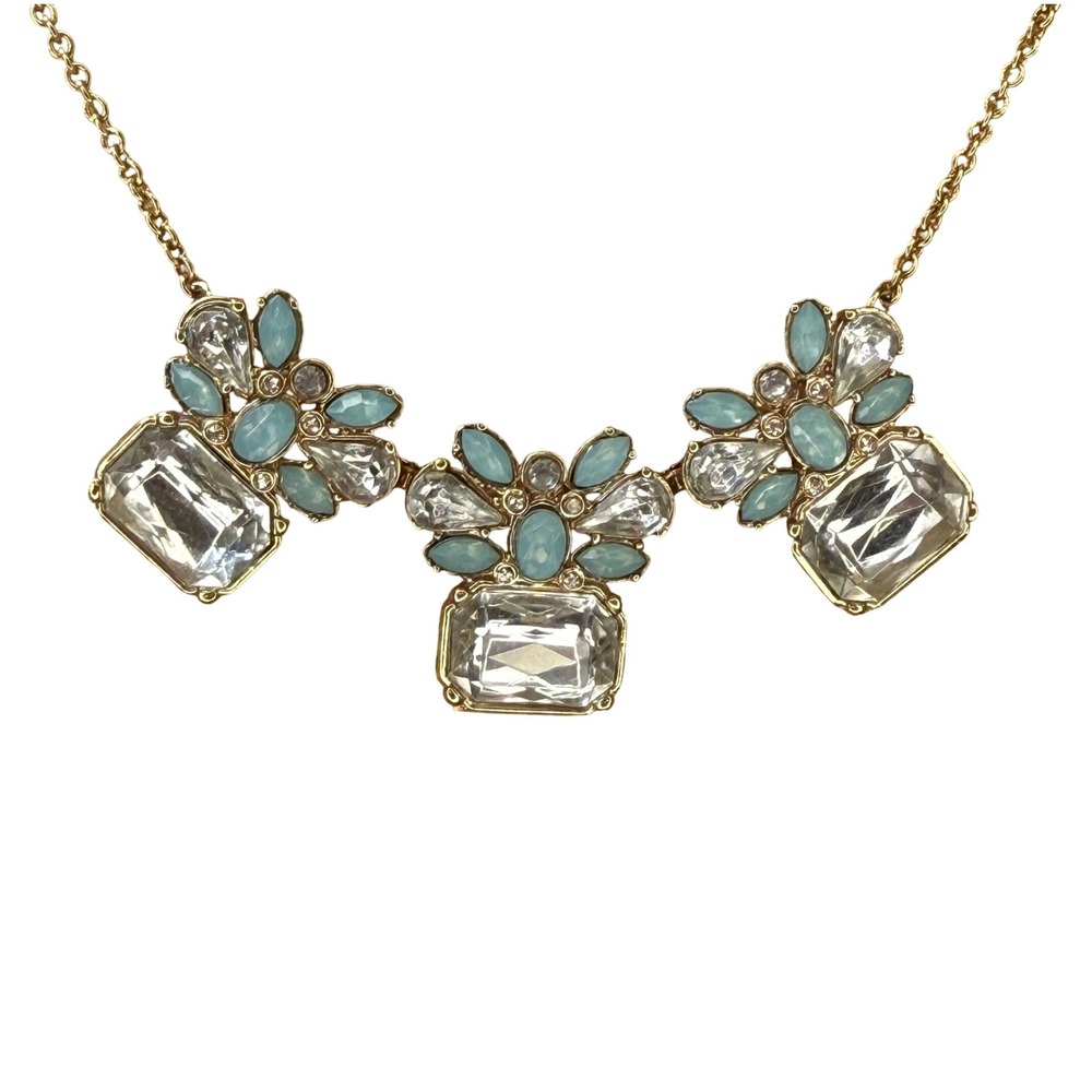 Coastal Grandmother Quiet Luxury Turquoise Crystal Necklace Banana Republic‎
